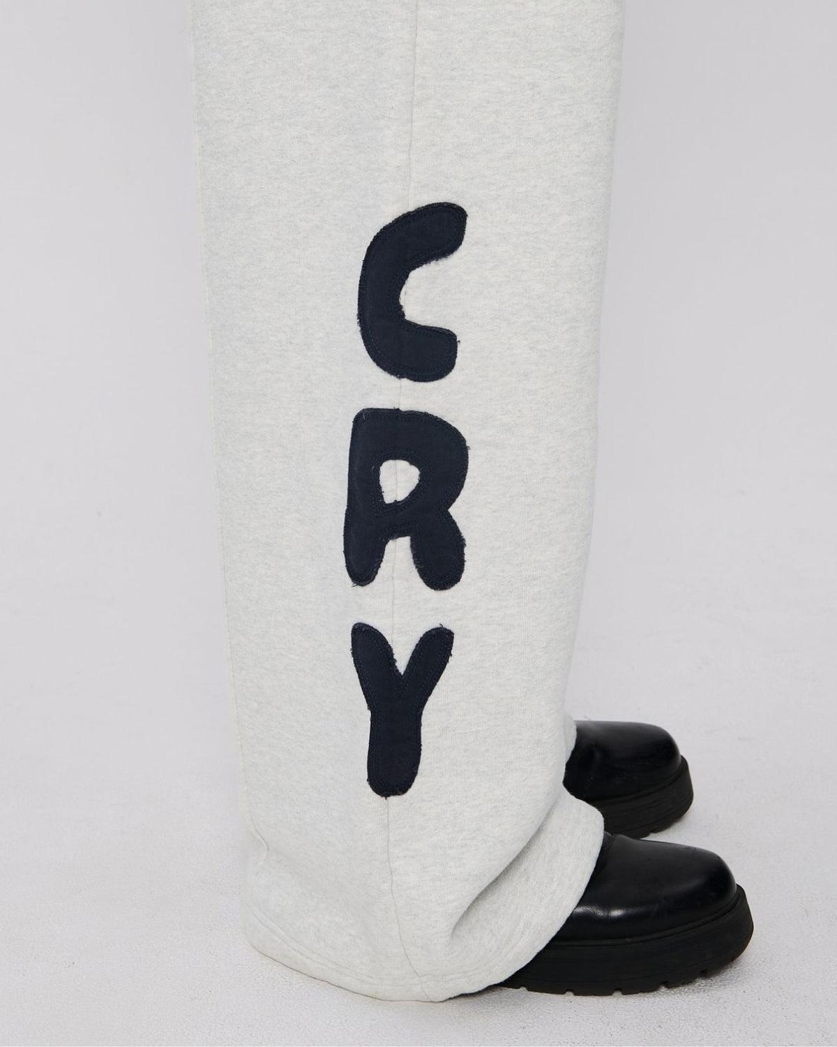 Cry Sweatpants Grey